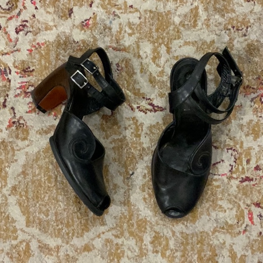 Vintage Fluevog Peep Toe heels